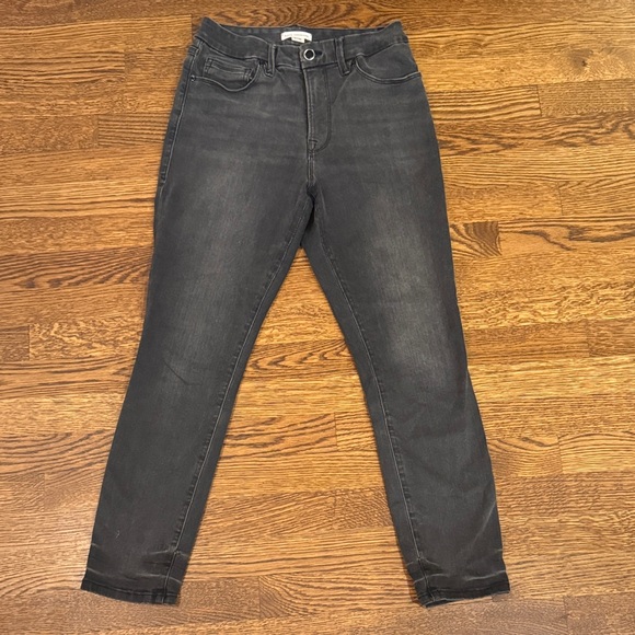 Good American Charcoal Skinny Jeans - Picture 1 of 4